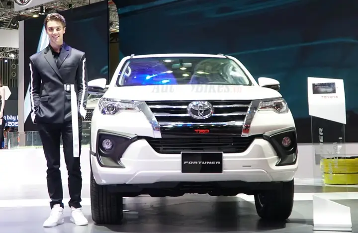 Giá Oto Toyota Tháng 11 2019 Giá Oto Toyota Tháng 11 2019