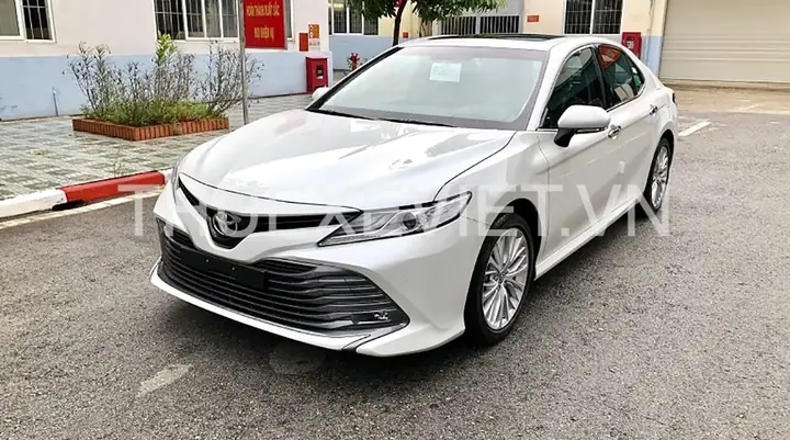 Giá Thuê Xe Oto Toyota Camry Tháng