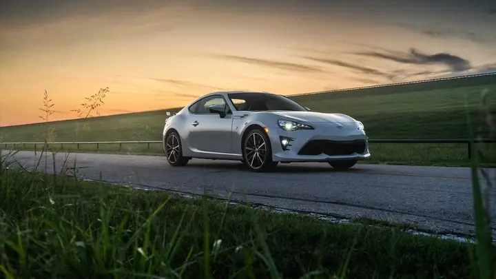 Giá Toyota 86 2018 Tại Việt Nam