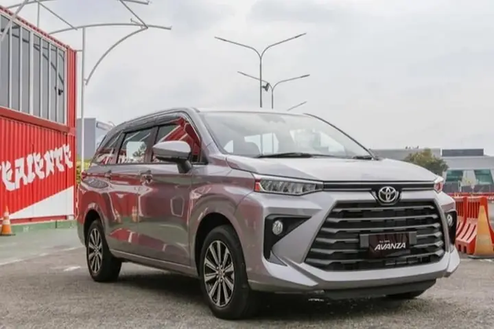 Giá Toyota Avanza Tại Việt Nam