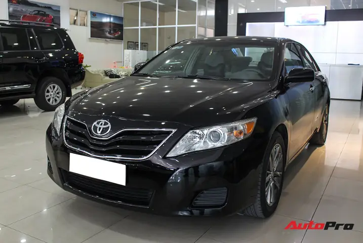 Giá Toyota Camry Le Sản Xuất 2009
