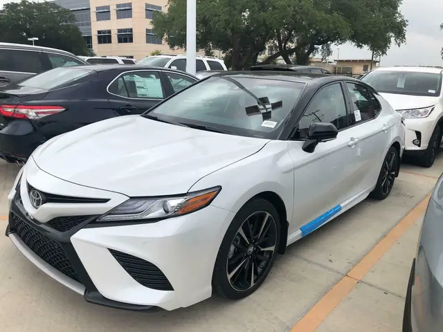 Giá Toyota Camry Xse V6 2019 Bản Mỹ Giá Toyota Camry Xse V6 2019 Bản Mỹ