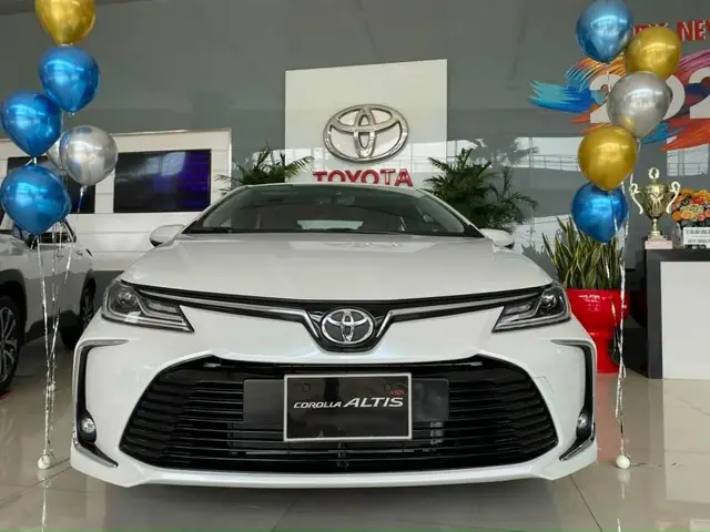Giá Toyota Corolla Altis 1.6 G