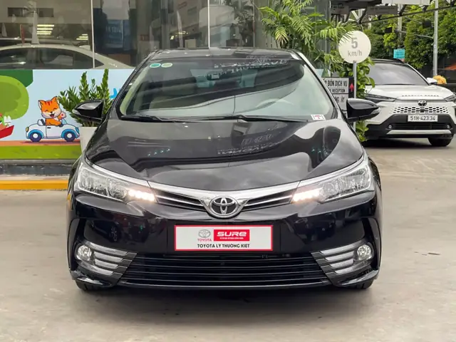 Giá Toyota Corolla Altis 2018 1.8g Giá Toyota Corolla Altis 2018 1.8g