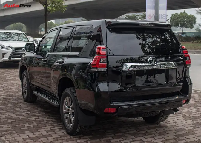 Giá Toyota Land Cruiser Prado Tx-l