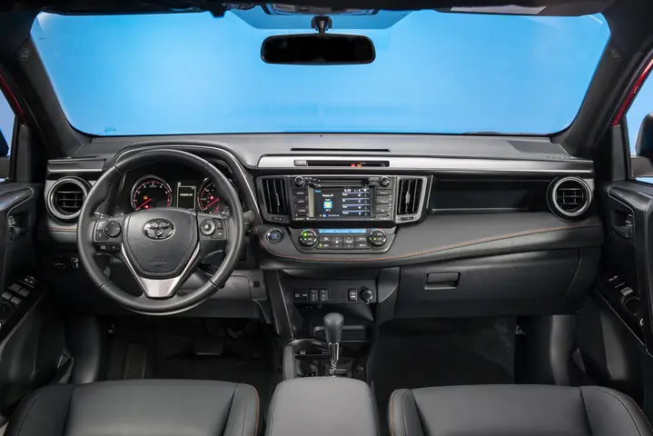Giá Toyota Rav4 Platinum Awd 2017 Giá Toyota Rav4 Platinum Awd 2017