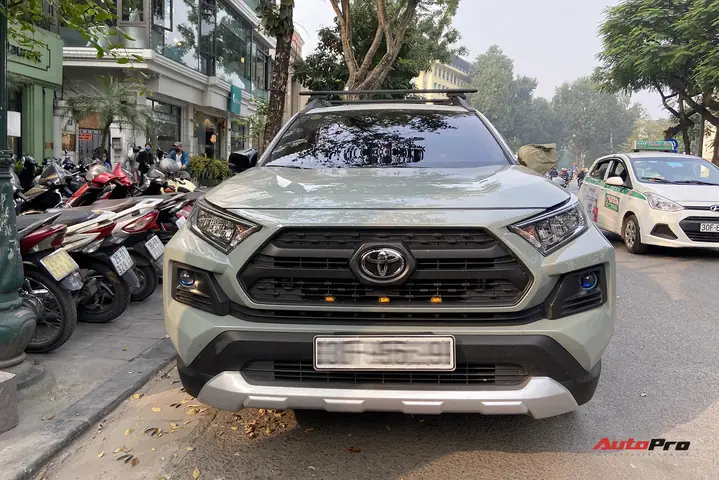 Giá Toyota Rav4 Tại Việt Nam