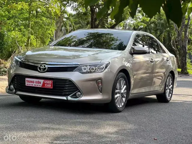 Giá Trị Xe Toyota Camry 2017