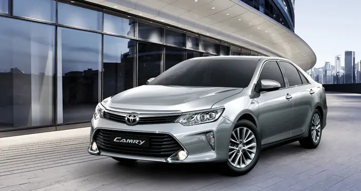 Giá Trị Xe Toyota Camry 2017