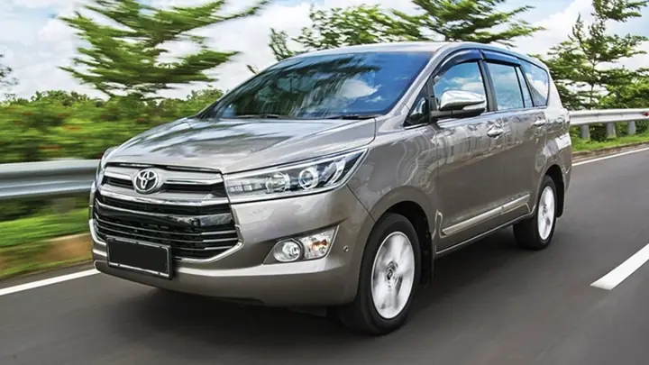 Giá Trị Xe Toyota Innova 2017