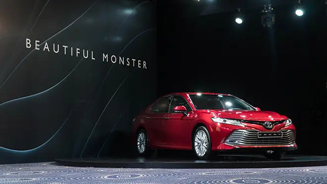 Giá Xe Ô Tô Toyota Camry 2019