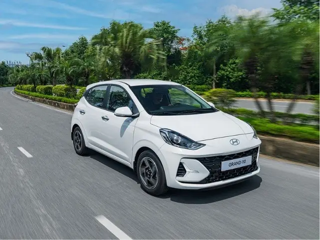 Gia Xe Oto Toyota 4 Cho Cu 100 Trieu
