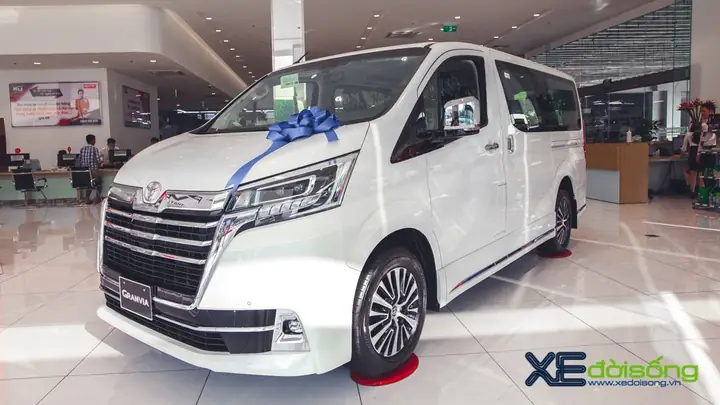 Gia Xe Oto Toyota 9 Cho