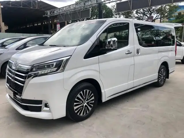 Gia Xe Oto Toyota 9 Cho
