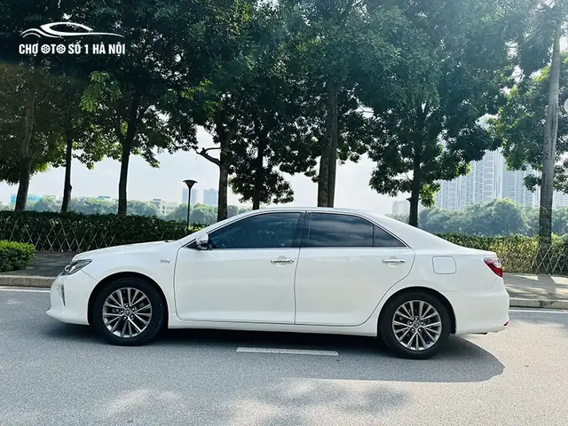 Giá Xe Oto Toyota Camry 2018
