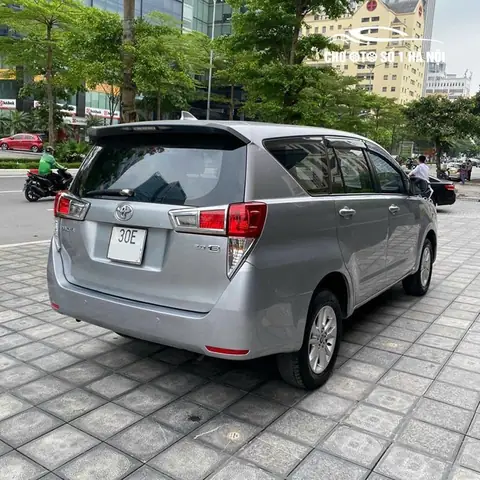 Gia Xe Oto Toyota Innova 2017