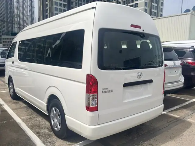 Gia Xe Toyota 16 Cho Nhap Khau