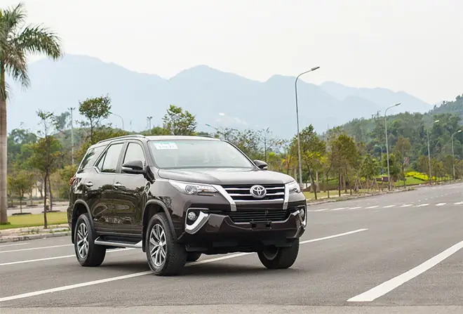 Giá Xe Toyota 7 Chỗ Mới 2019