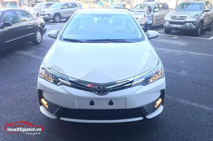 Gia Xe Toyota Altis 1.8 So Tu Dong