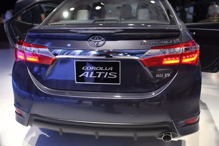 Giá Xe Toyota Altis 2014 Cũ