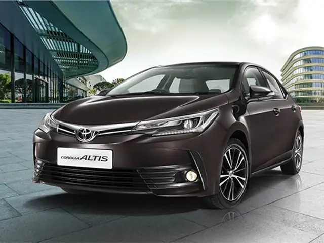 Giá Xe Toyota Altis 2018 Lăn Bánh