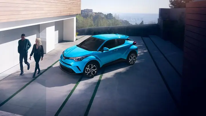 Giá Xe Toyota C Hr 2019