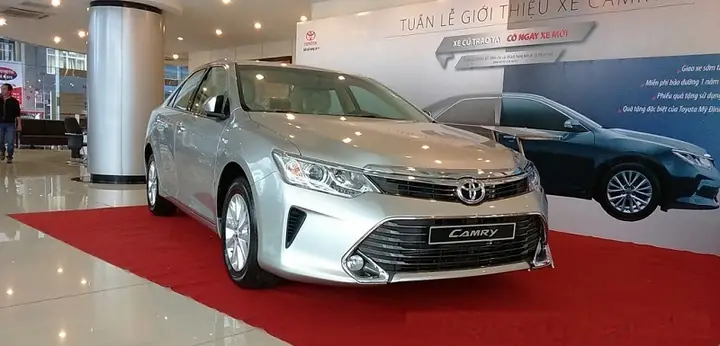 Giá Xe Toyota Camry 2.0 2018 Giá Xe Toyota Camry 2.0 2018