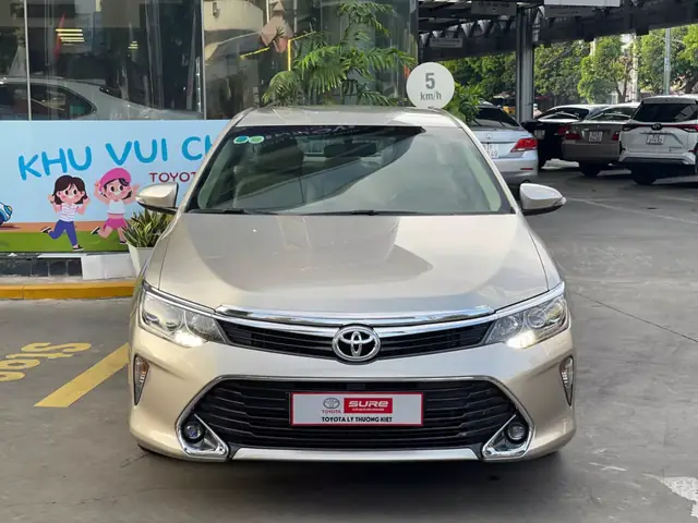 Giá Xe Toyota Camry 2.0e 2018 Giá Xe Toyota Camry 2.0e 2018
