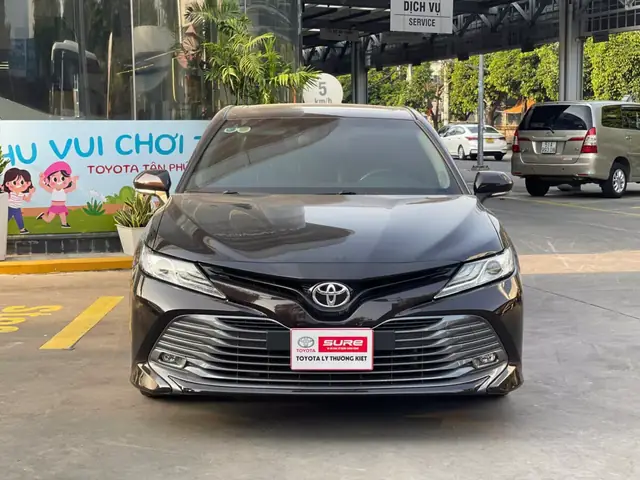 Giá Xe Toyota Camry 2.5 2020