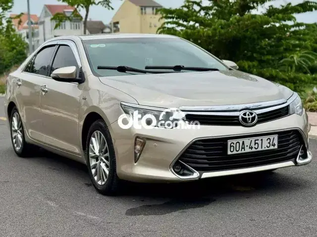 Giá Xe Toyota Camry 2.5q Tại Thời Điểm 2017