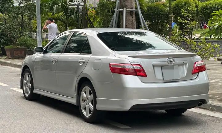 Gia Xe Toyota Camry So San Doi 2007