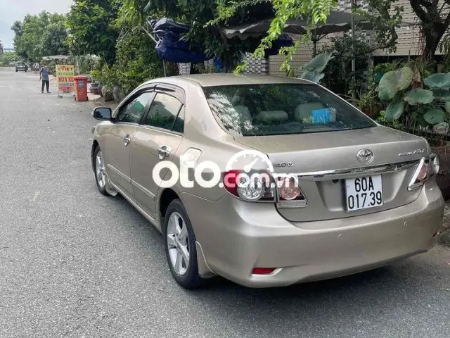 Gia Xe Toyota Corolla Altis So San Doi 2011