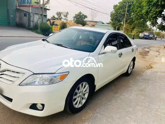 Giá Xe Toyota Corona Le 2009