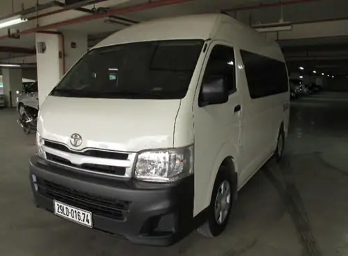 Giá Xe Toyota Hiace 16 Chỗ 2013