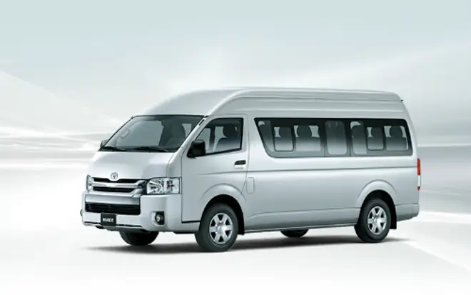 Giá Xe Toyota Hiace 16 Chỗ 2018