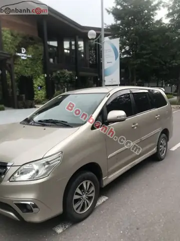 Giá Xe Toyota Innova E Đời 2015