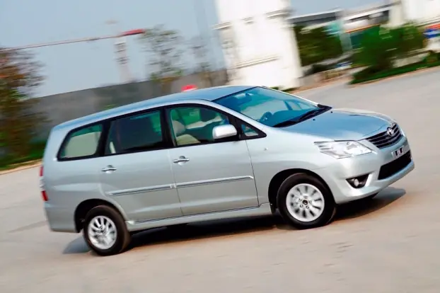 Giá Xe Toyota Innova G Tgn40l-gkmdku 2010