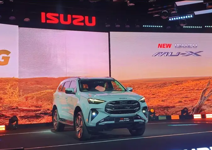 Giá Xe Toyota Isuzu Mu-x Tại Thời Điểm 2016 Giá Xe Toyota Isuzu Mu-x Tại Thời Điểm 2016