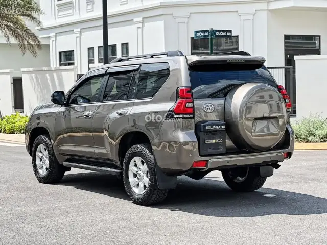 Giá Xe Toyota Land Cruiser Prado 2014 Giá Xe Toyota Land Cruiser Prado 2014
