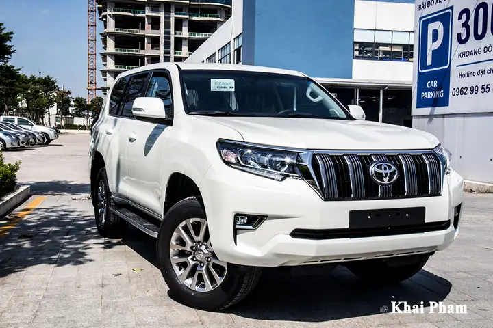 Giá Xe Toyota Land Cruiser Prado 2020