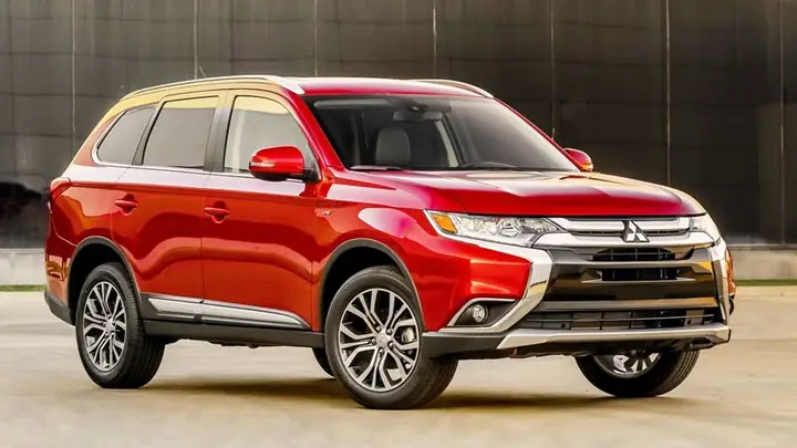 Giá Xe Toyota Mitsubishi 7 Chỗ 2018 Giá Xe Toyota Mitsubishi 7 Chỗ 2018