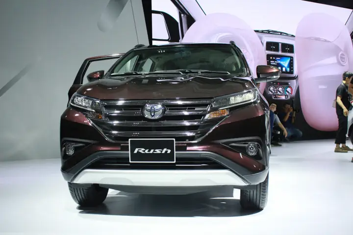 Goi Phu Kien Kem Theo Toyota Rush
