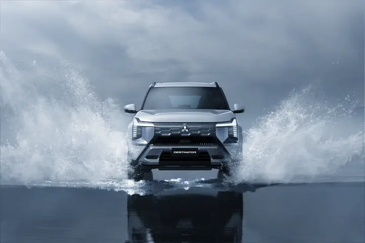 Hài Vân Sơn Bảo Liêm Toyota Yamaha Hài Vân Sơn Bảo Liêm Toyota Yamaha