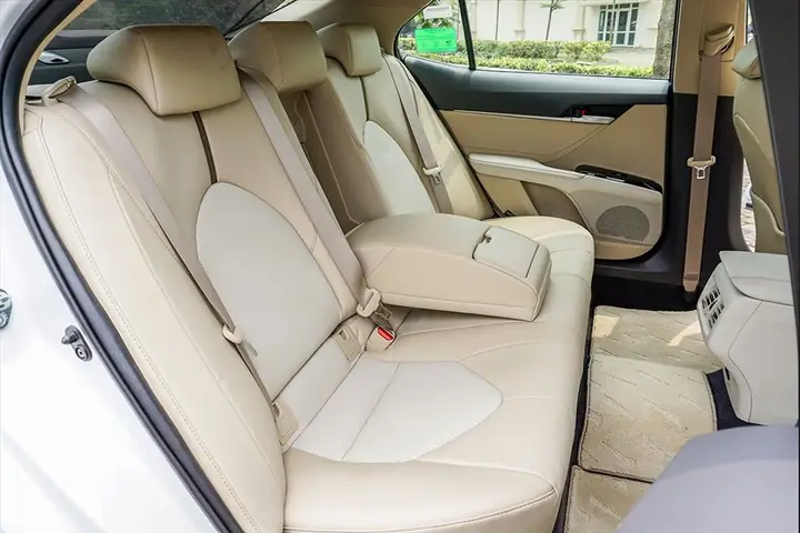 Hàng Ghế Sau Toyota Camry 2016 Hàng Ghế Sau Toyota Camry 2016