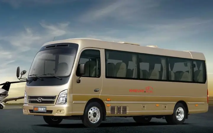 Hãng Xe Toyota Laoị 29 Chỗ