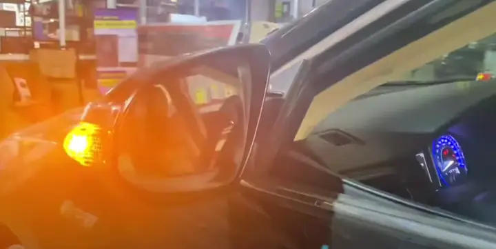 Hệ Thống Cảnh Báo Điểm Mù Toyota Hệ Thống Cảnh Báo Điểm Mù Toyota
