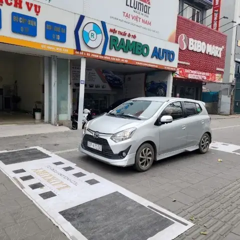 Hi Nh A Nh Camera Lu I Toyota