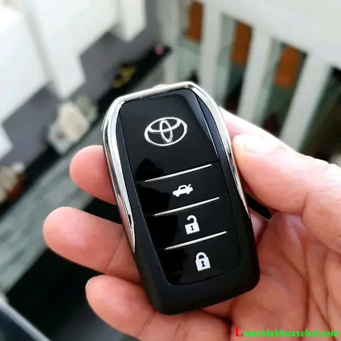 Hiện Tượng Không Khóa Đuoc Xe Toyota Bang Chìa