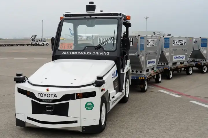 Hoạt Động Của Xe Tractor Toyota