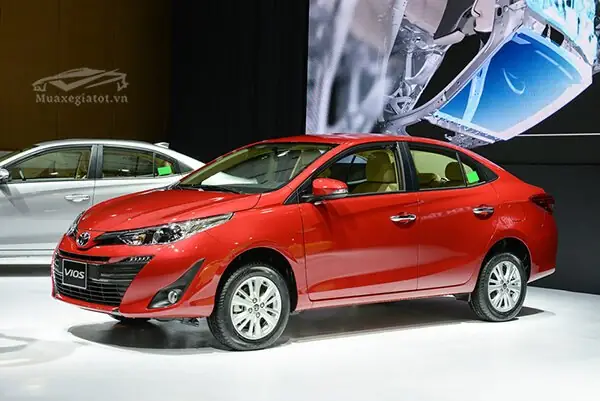 Hyundai Accent 1.4 At Và Toyota Vios 1.5g Hyundai Accent 1.4 At Và Toyota Vios 1.5g
